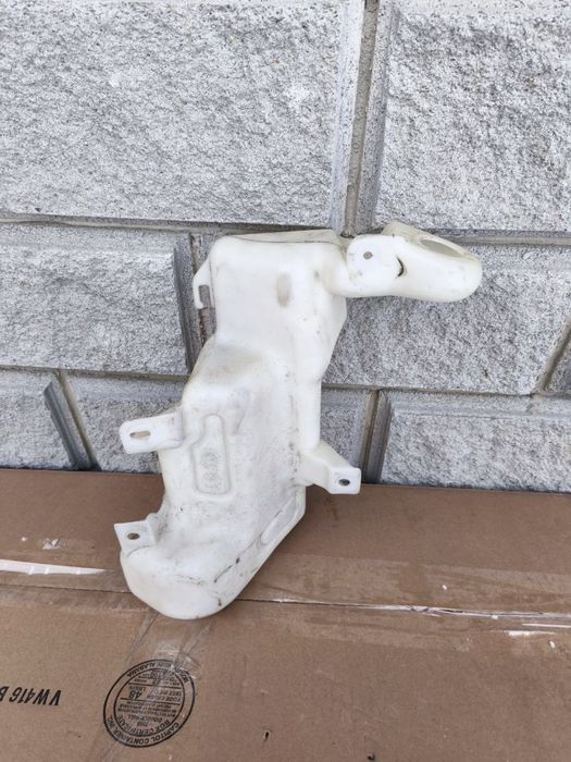 Бачок омивача Chevrolet Volt 11-15