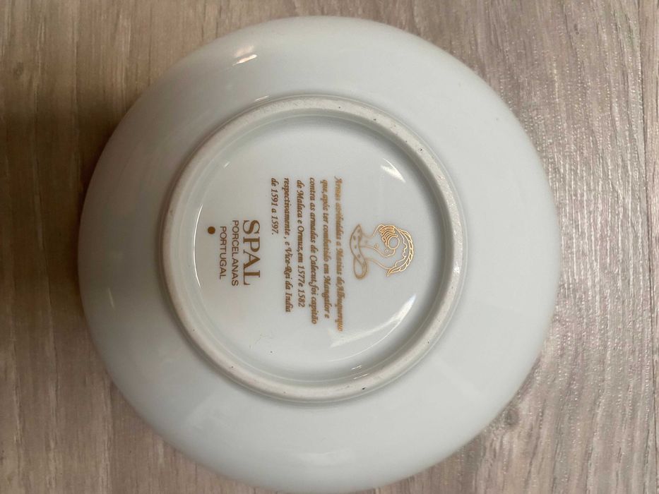 Tacinha com brasão de Matias de Albuquerque da SPAL