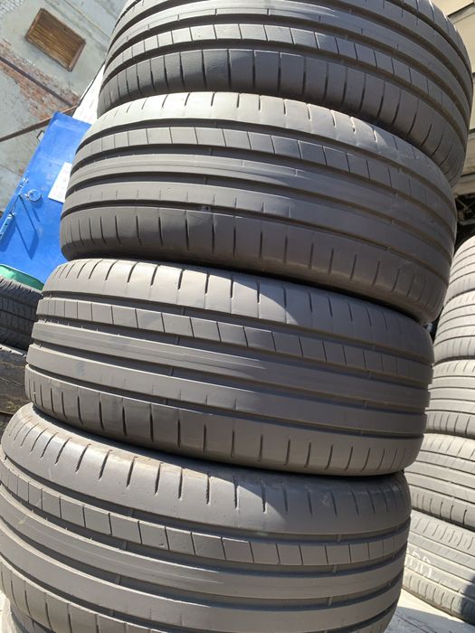 225/45R19 Dunlop