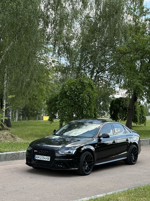Продам Audi A4 B8