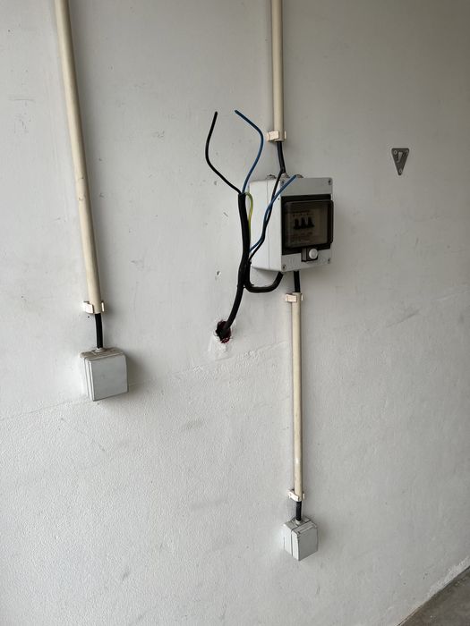 Aluga se garagem fechada (centro de ermesinde)