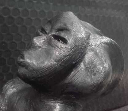 Estatueta Misteriosa Muito  Rara.