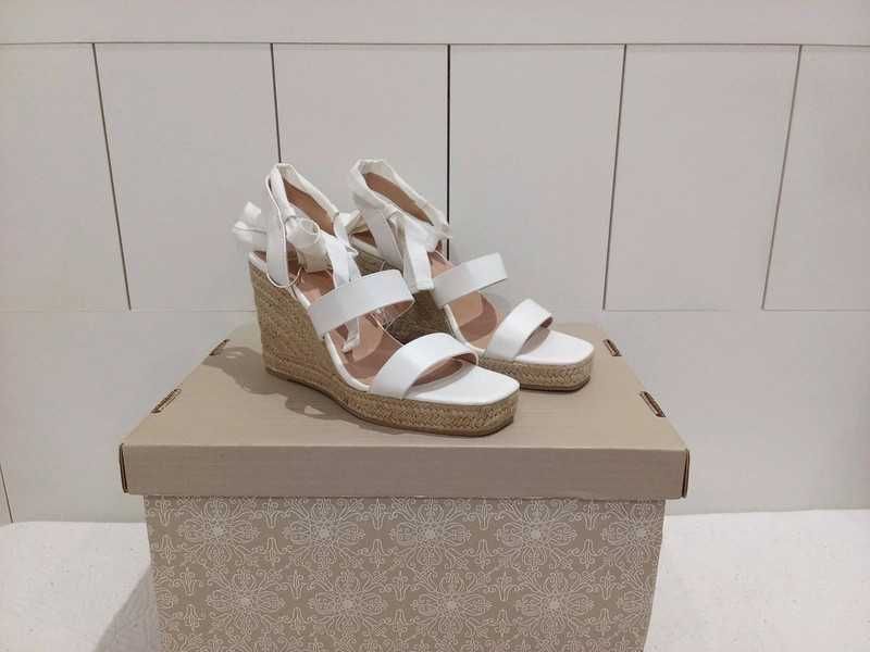 espandryle na platformie marki Primark roz. 39 wkładka 25,5 cm nowe