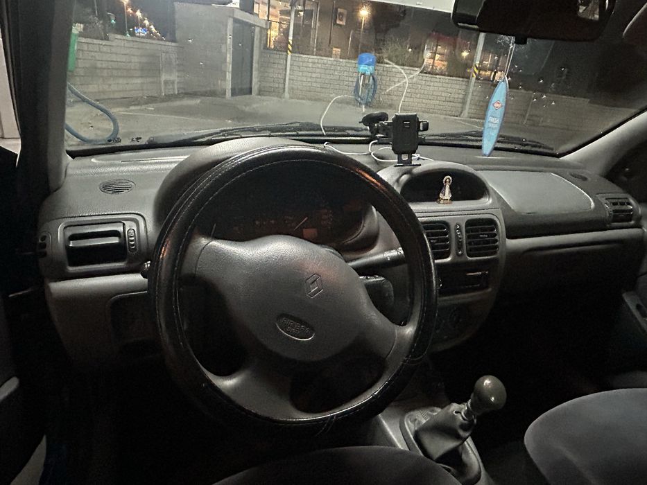 Clio 2000 1.2, 16V
