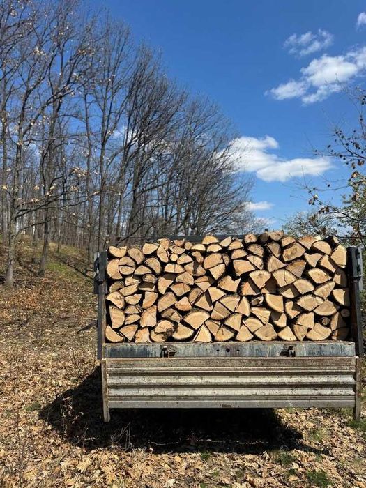 Tanie Drewno opałowe - Pełny metr drewna - Drewno starannie układane