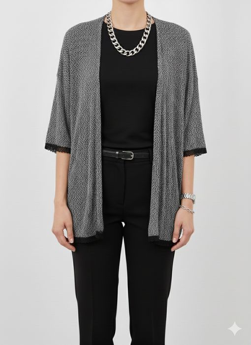 Casaco mesclado preto/branco com renda - Inside - Novo!