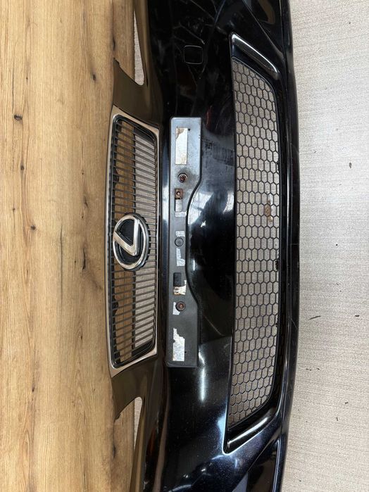 Zderzak przedni lexus is220