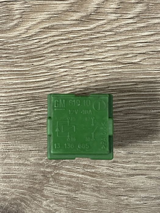 Автомобільне реле