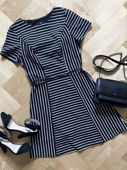 Sukienka mini w pasecxki stylowa krótka klasyczna F&F roz S/36