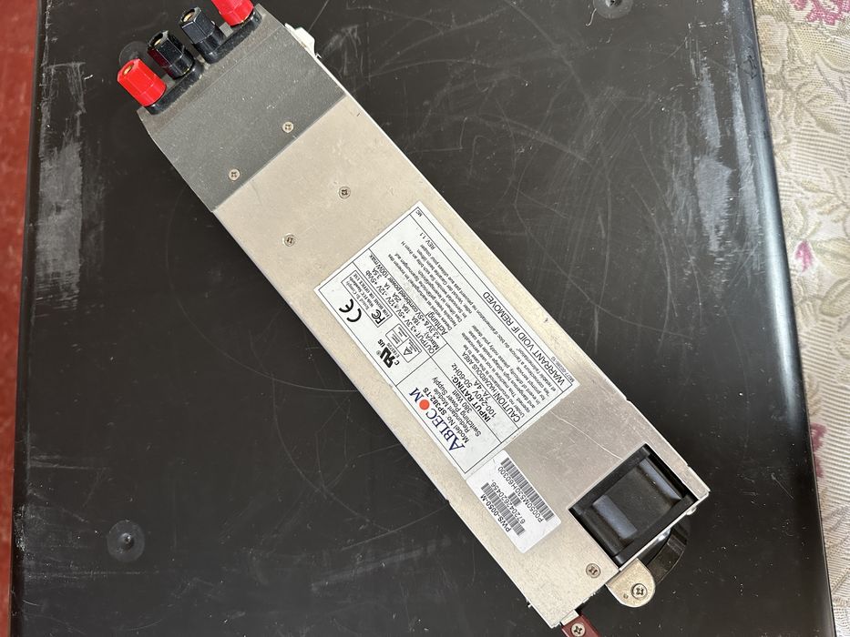 Продам серверний блок живлення Ablecom SP332-6S