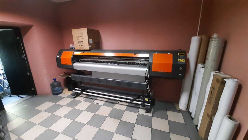 Принтер (плоттер) Yaselan для широкоформатного екосольвентного друку
