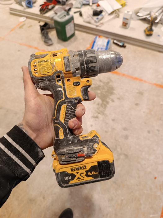 Zestaw Narzędzi do prac remontowych