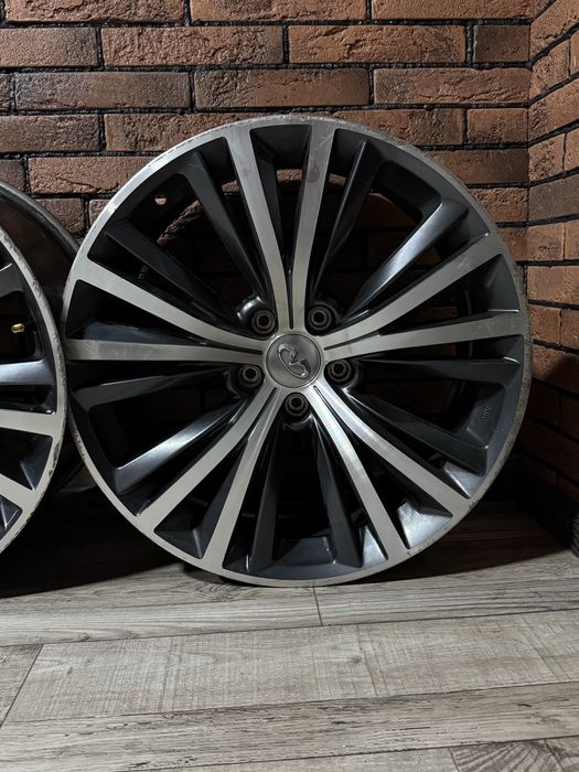 Диски R19 114.3x5 Infiniti Q60 , продаю комплектом