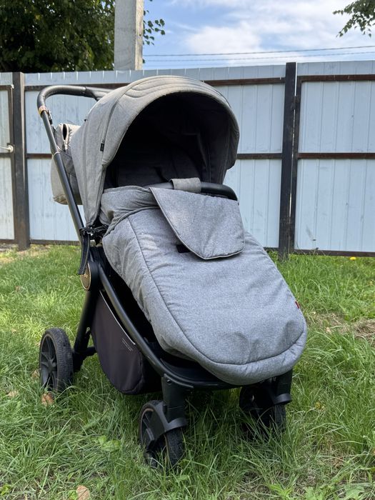 Продам дитячий візочок CARRELLO Epica 2 в 1