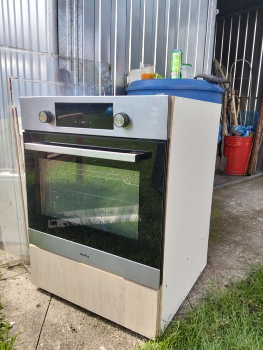 Kuchenka elektryczna pod zabudowę