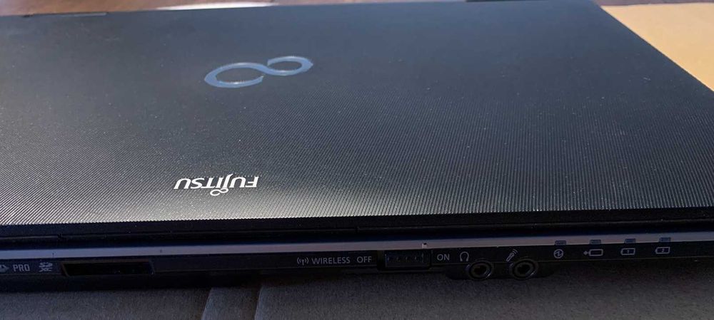 Laptop FUJITSU E752 intel i5, 8GB RAM, SSD 256GB, Win10Pro