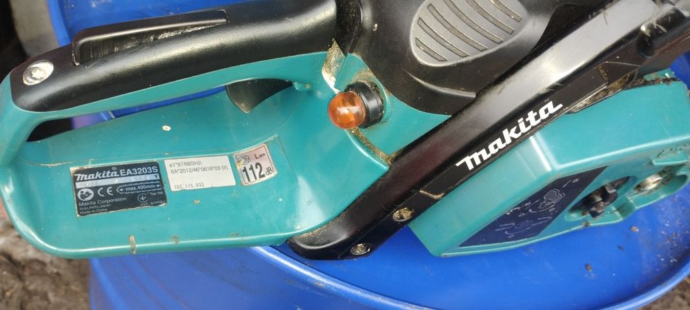 Makita EA3203S, бензопила Макіта