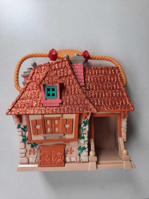 Disney, Little Maisonnettede Belle