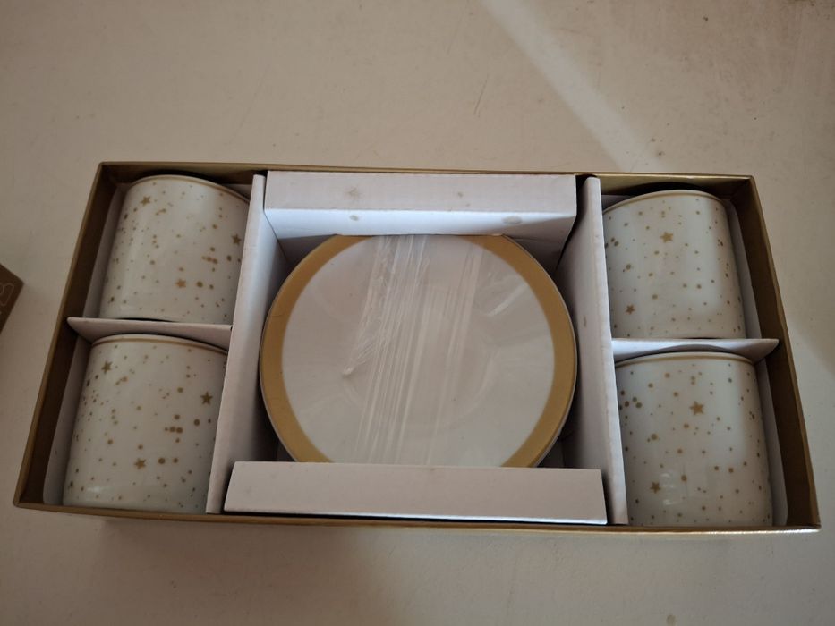 Conjunto de chavenas novo