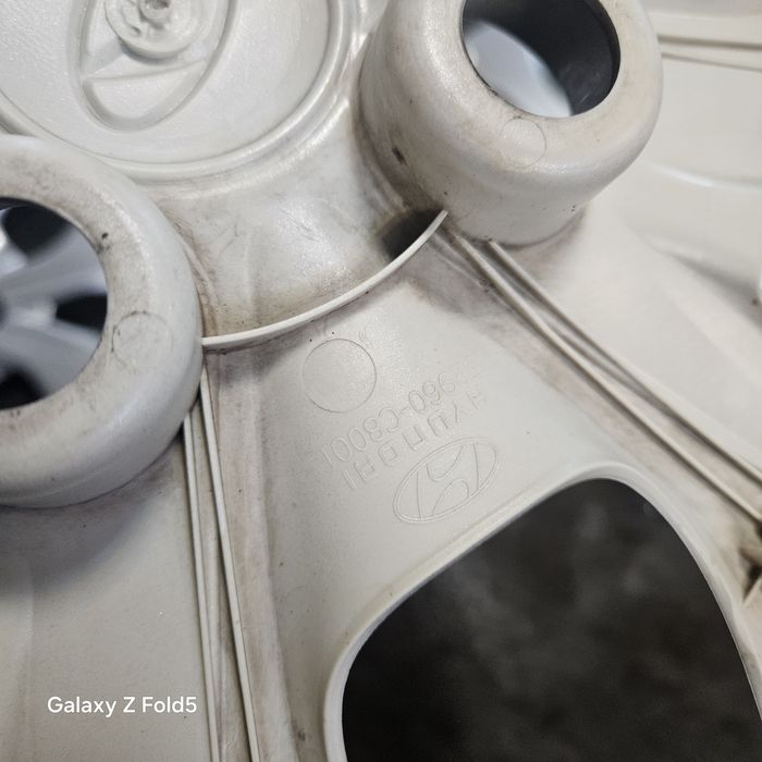 Kołpaki 15 Hyundai i20 6jx15" 4x100 Oryginalne