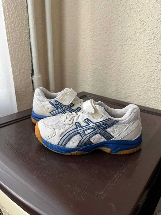 Дитячі кросівки Asics