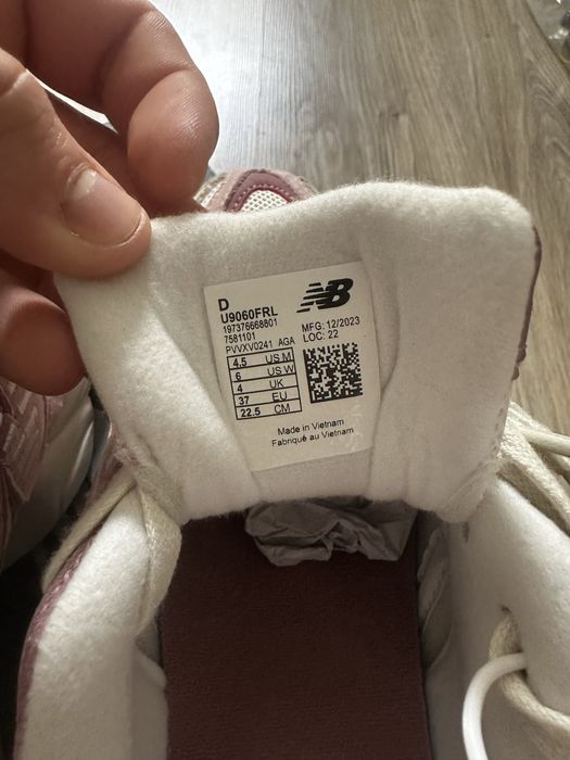 New balance 9060