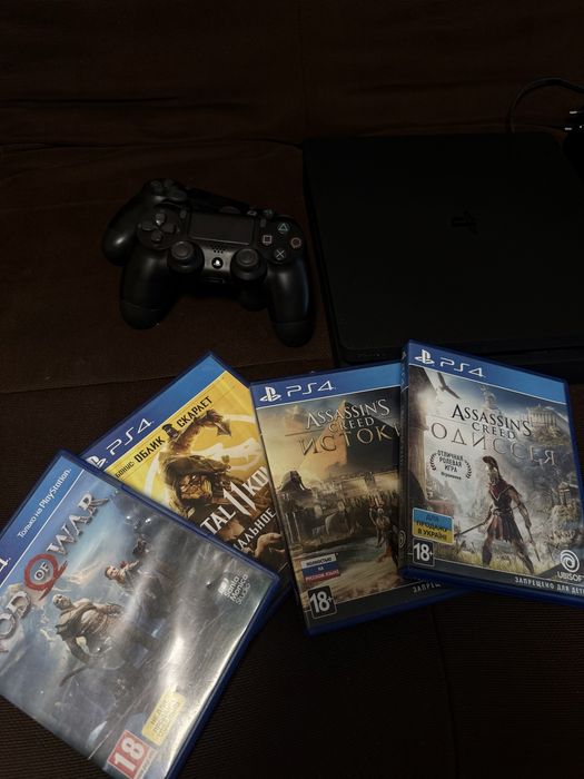 Ігри на дисках для ps4 / mortal combat 11 / god of war / assassin’s creed