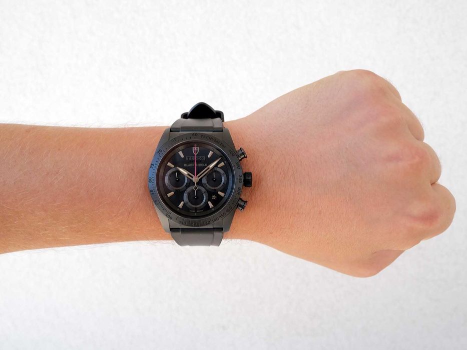 Tudor Fastrider Black Shield