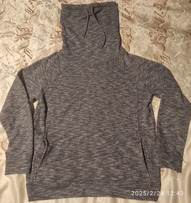 Ciepła zimowa bluza