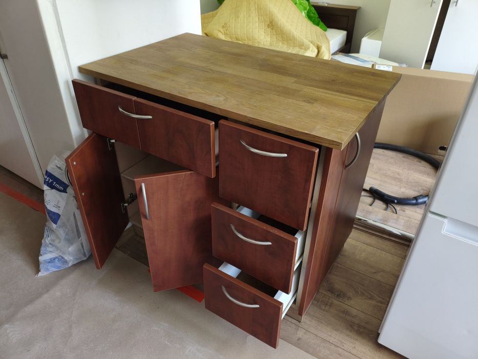 Wyspa kuchenna z blatem dębowym 96 x 60 cm.