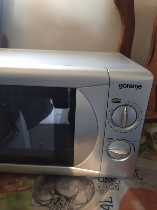 Мікрохвильова піч Gorenje