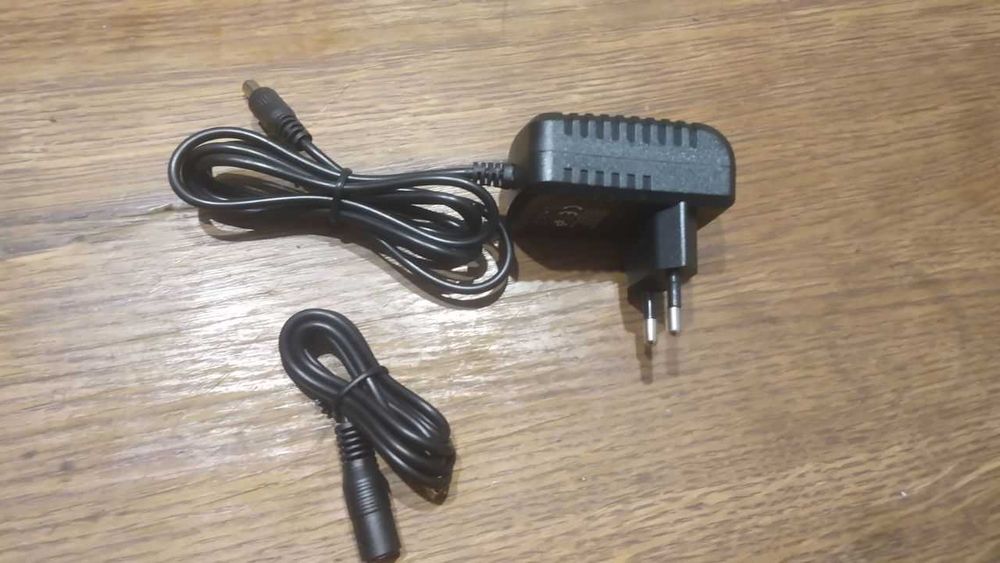Блок живлення на 5 v, AC/DC Adapter output dc5v-1000mA