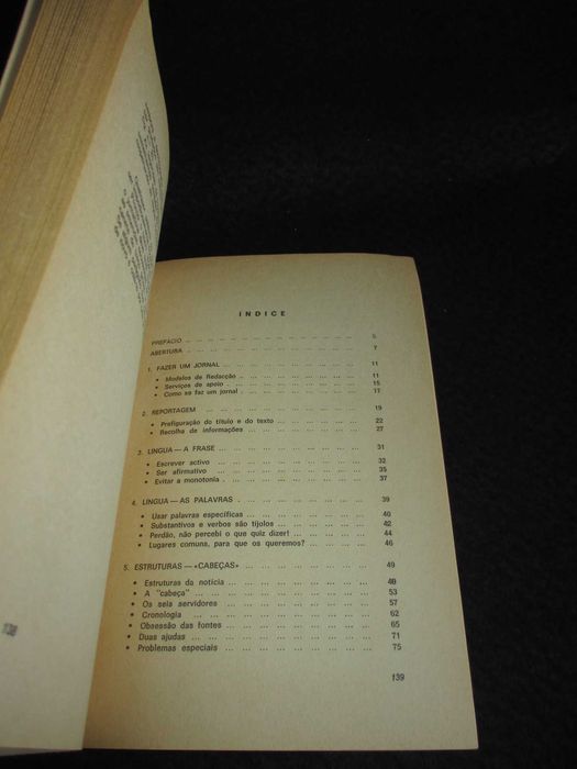 Livro Manual Prático de Jornalismo José Esteves Pereira