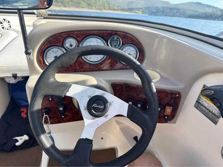 Barco lancha Rinker 192 Captiva 6MTS 2004 4.3 MERCRUISER 200CV