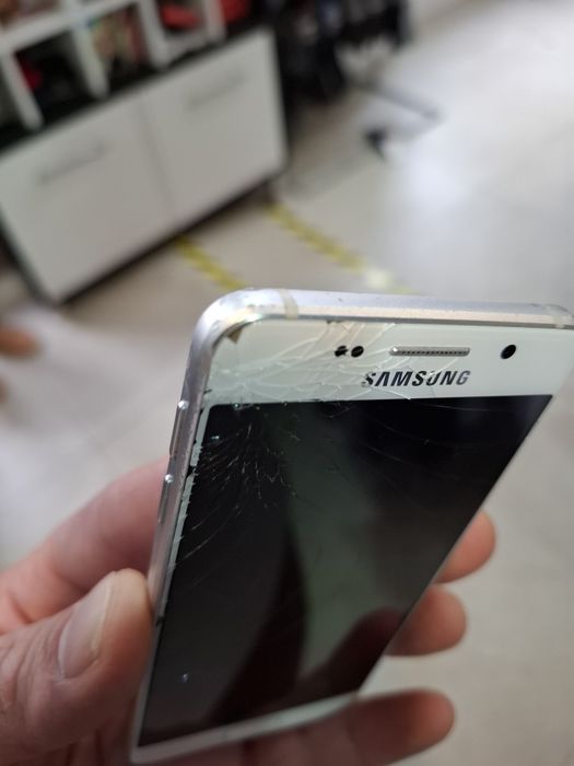 Samsung  Galaxy A3  2016