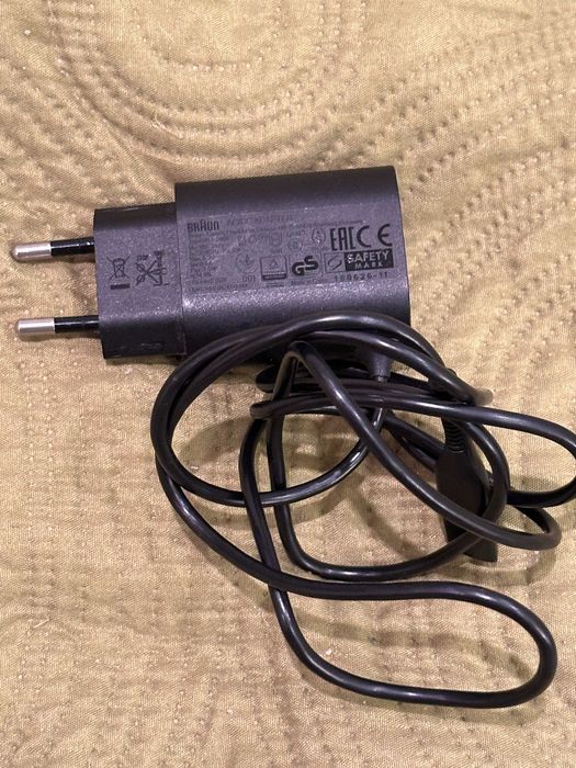 Braun Charger - For Electric Razor - Very Good Quality