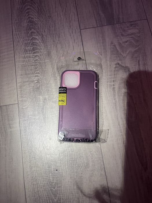 Etui wstrzasoodporne Iphone 13