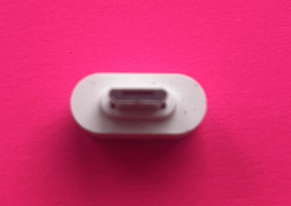 Адаптер для телефонів , планшетів.