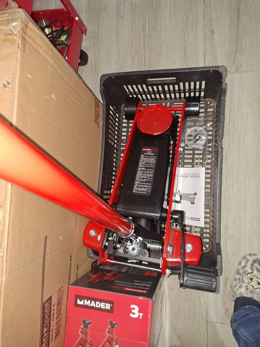 Mader Monkey 3.5 Tons444093671922083841