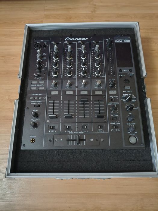 Case Pioneer djm 800