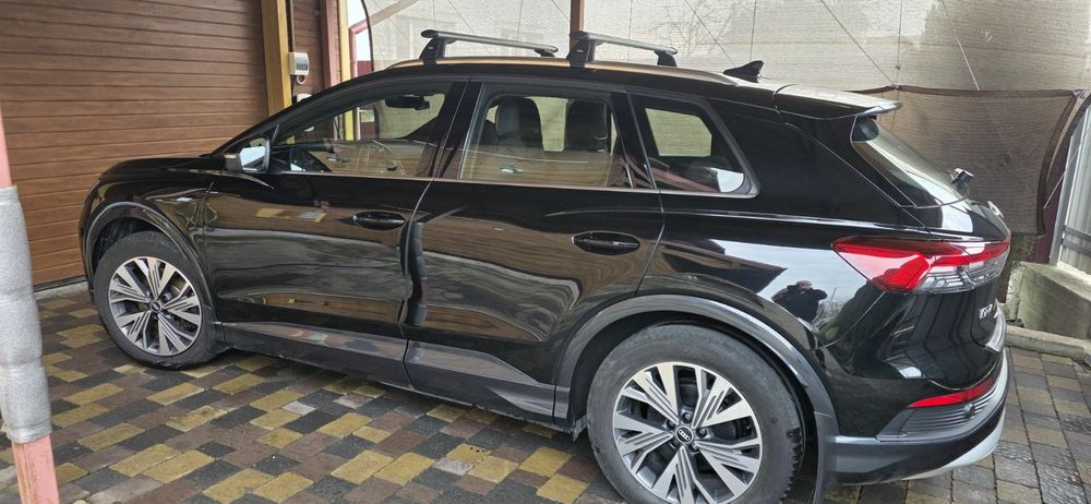 Продам Audi Q4 e-tron.40
