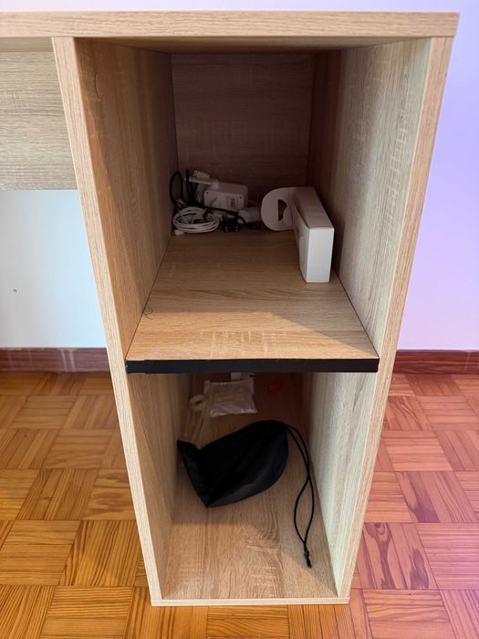 Secretária 100 X 60 ótimo estado