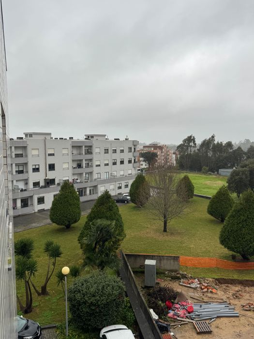 FANTÁSTICO Apartamento T3 (Completamente Remodelado) Paços de Brandão