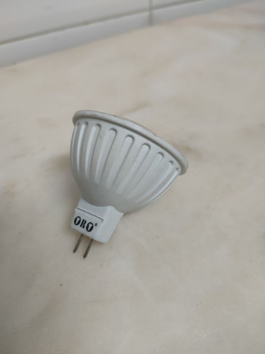 Lâmpada de baixo consumo usado em bom estado todos a funcionar