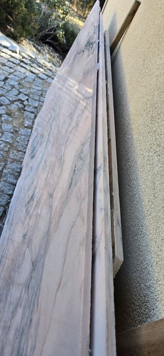 Płyty marmurowe blado różowe