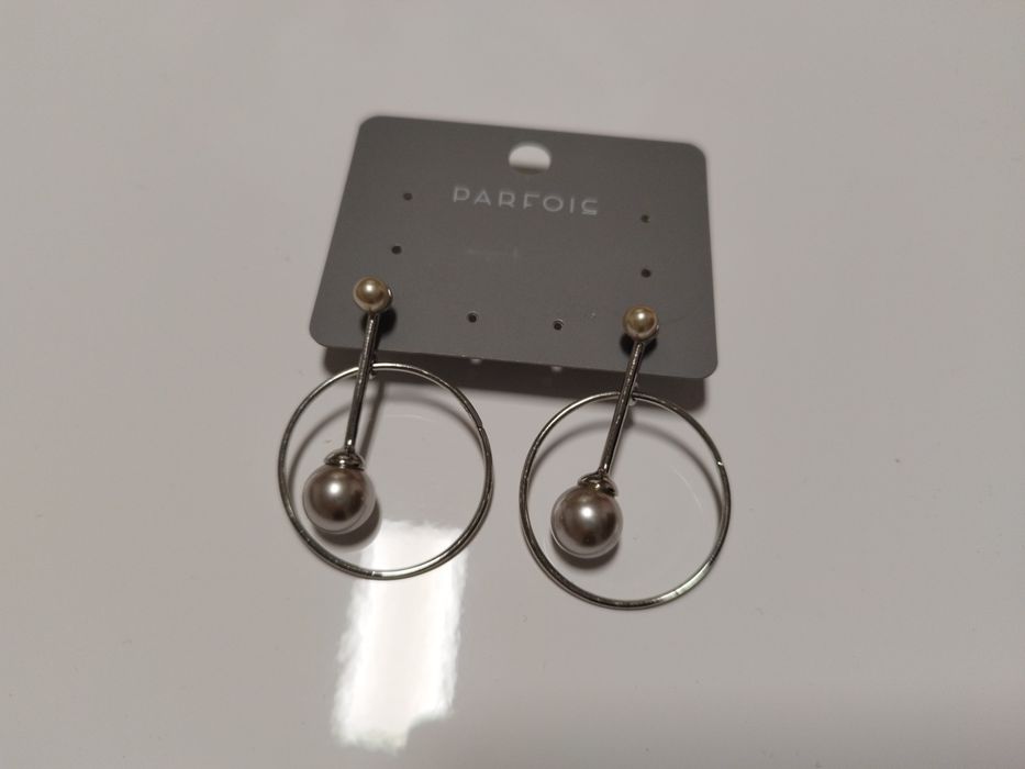 Brincos parfois novos
