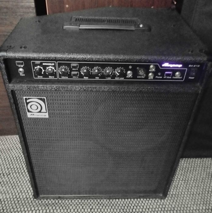Ampeg BA210V2 Combo basowe