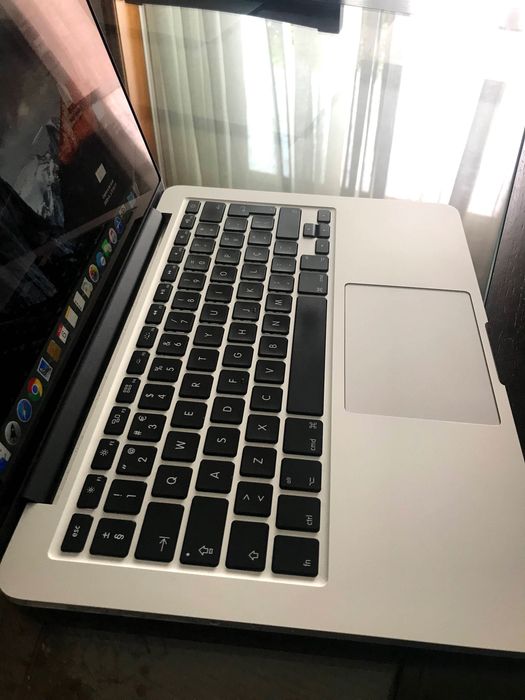 MacBook Pro 13” Retina - como novo