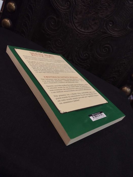 O Mistério do Espírito Invocado - Sherlock Holmes