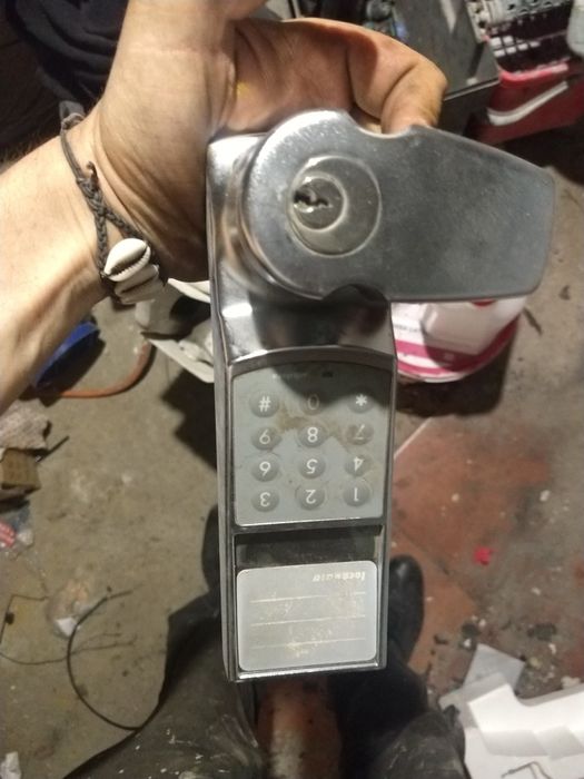 Samodomykacz 3 sztuk